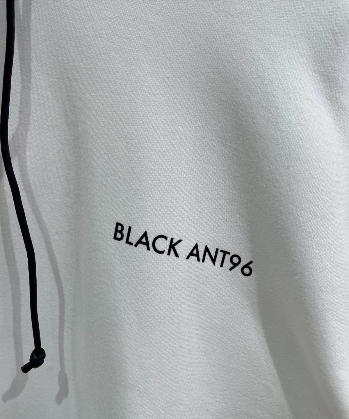 ラベルデザインパーカー / Label Print Hoodie