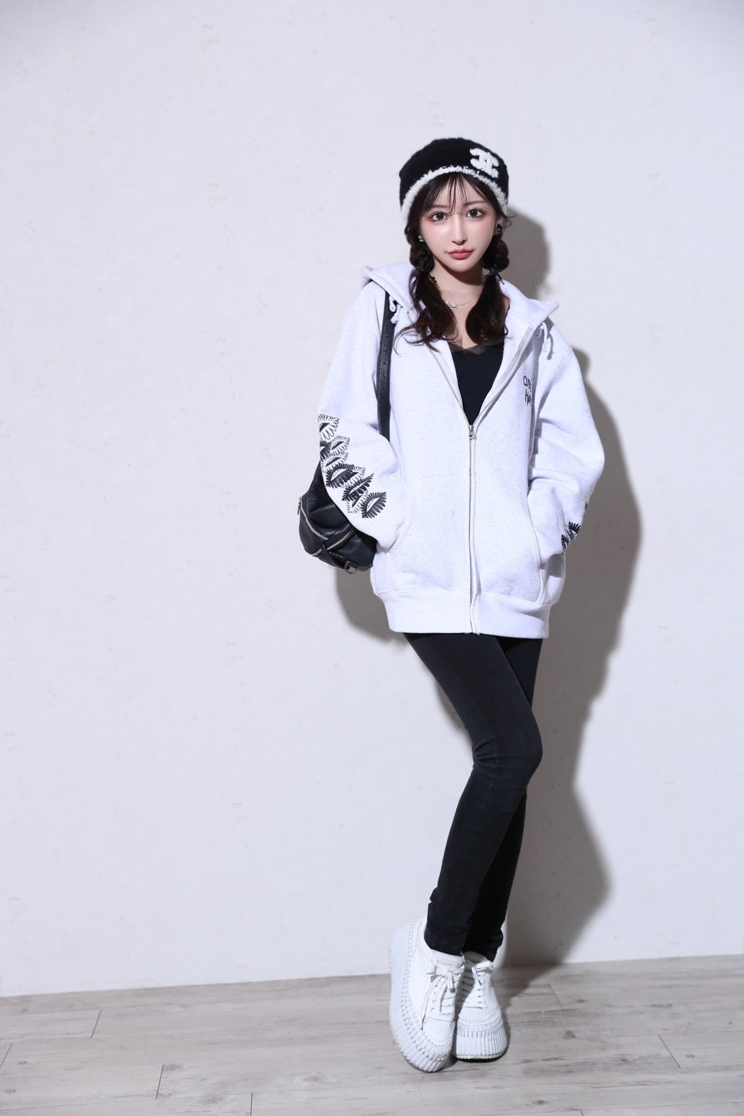 フラワーリップ ジップパーカー | Flower lip zip hoodie
