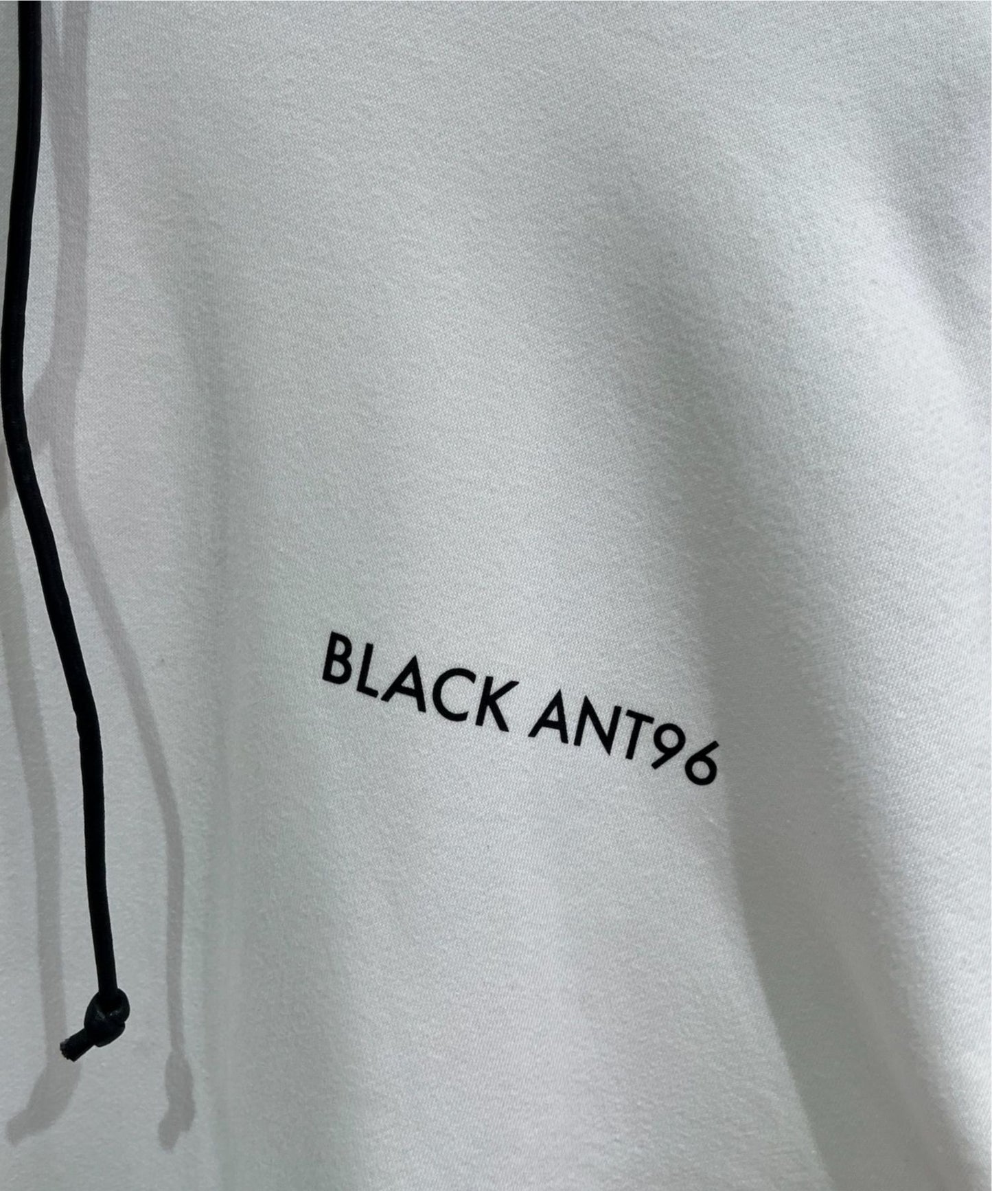 ラベルデザインパーカー / Label Print Hoodie